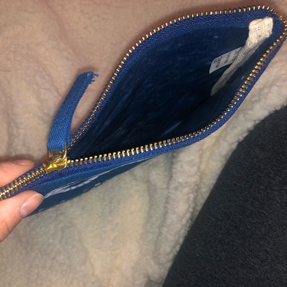 Beach/Make up bag - Picture 2 of 2